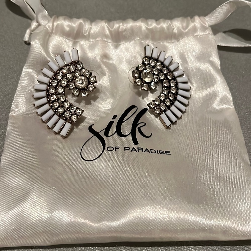 White and Rhinestone earrings. 2 x 1.24 inhes